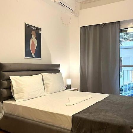 אתונה Pame Rentals - Ideal For 2 In Pagrati מראה חיצוני תמונה